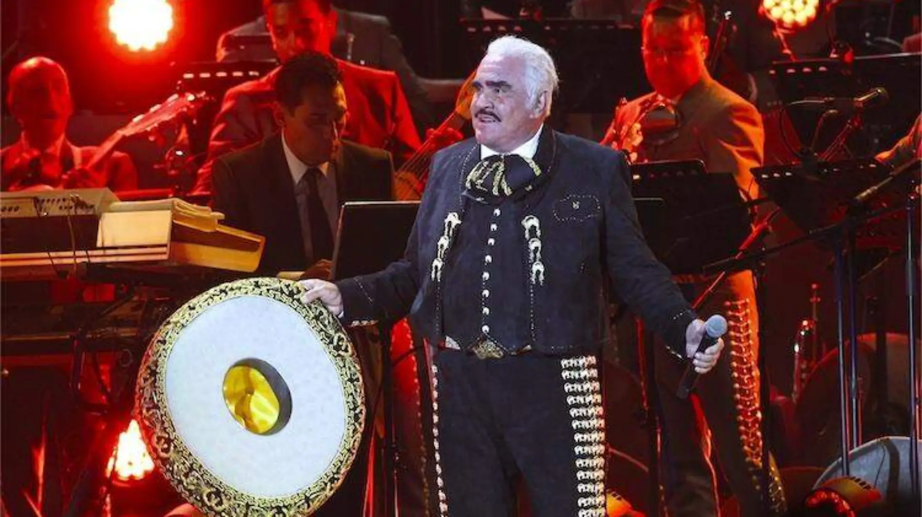 Homejade del Gobierno a Vicente Fernández se realizará más adeltante